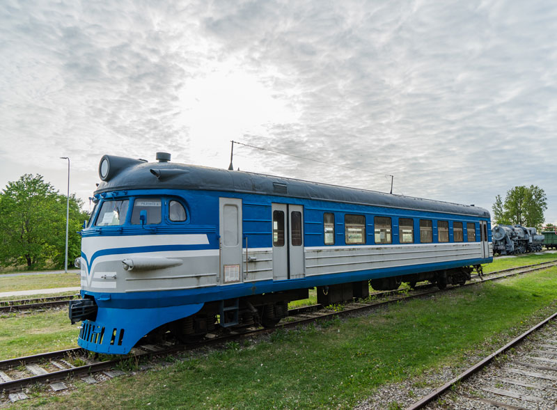 K 683